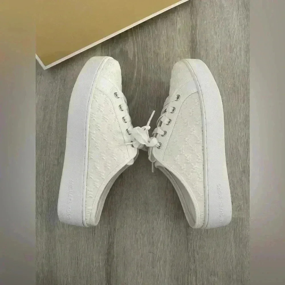 Michael Kors - Poppy Slide Sneaker 8 - Picture 5 of 13